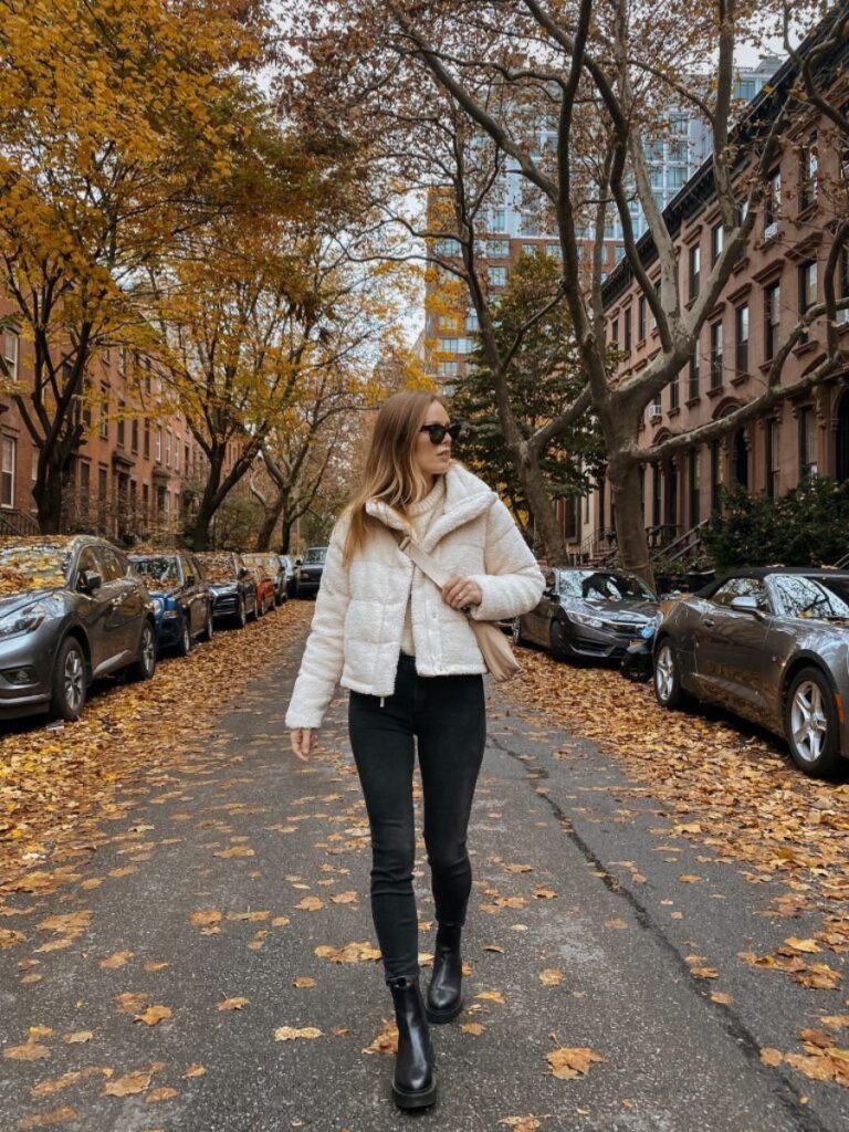 how to wear chelsea boots